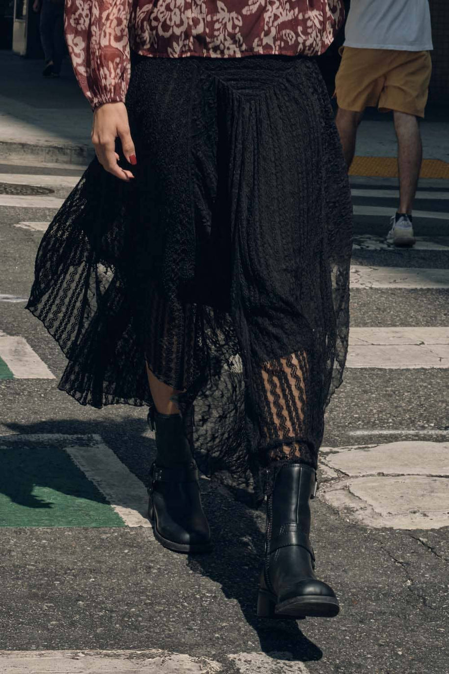 Lace Curved-Hem Midi Skirt, Black