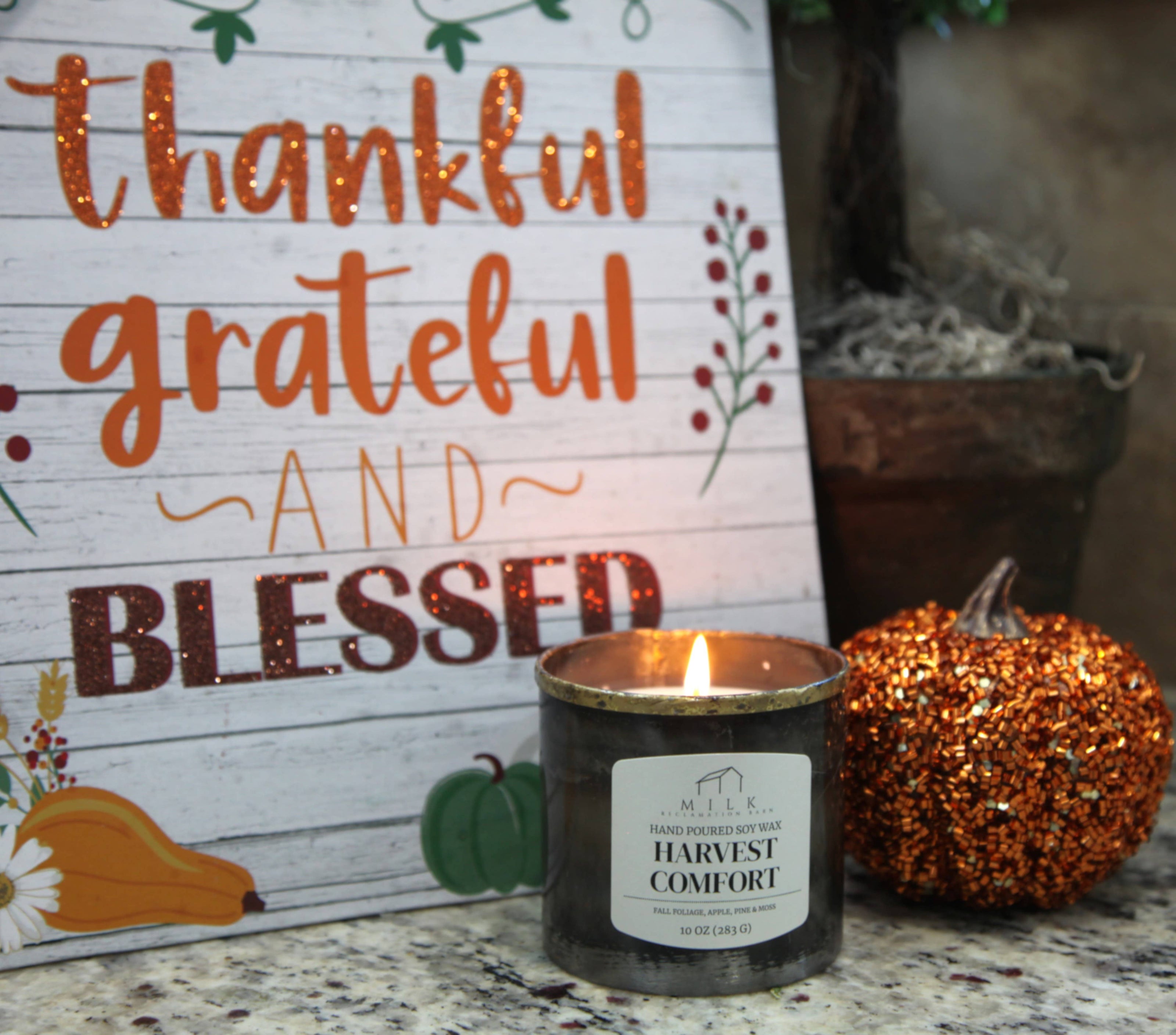 Rustic Barn Metal Candle - 10 oz: Santal & Rosewood