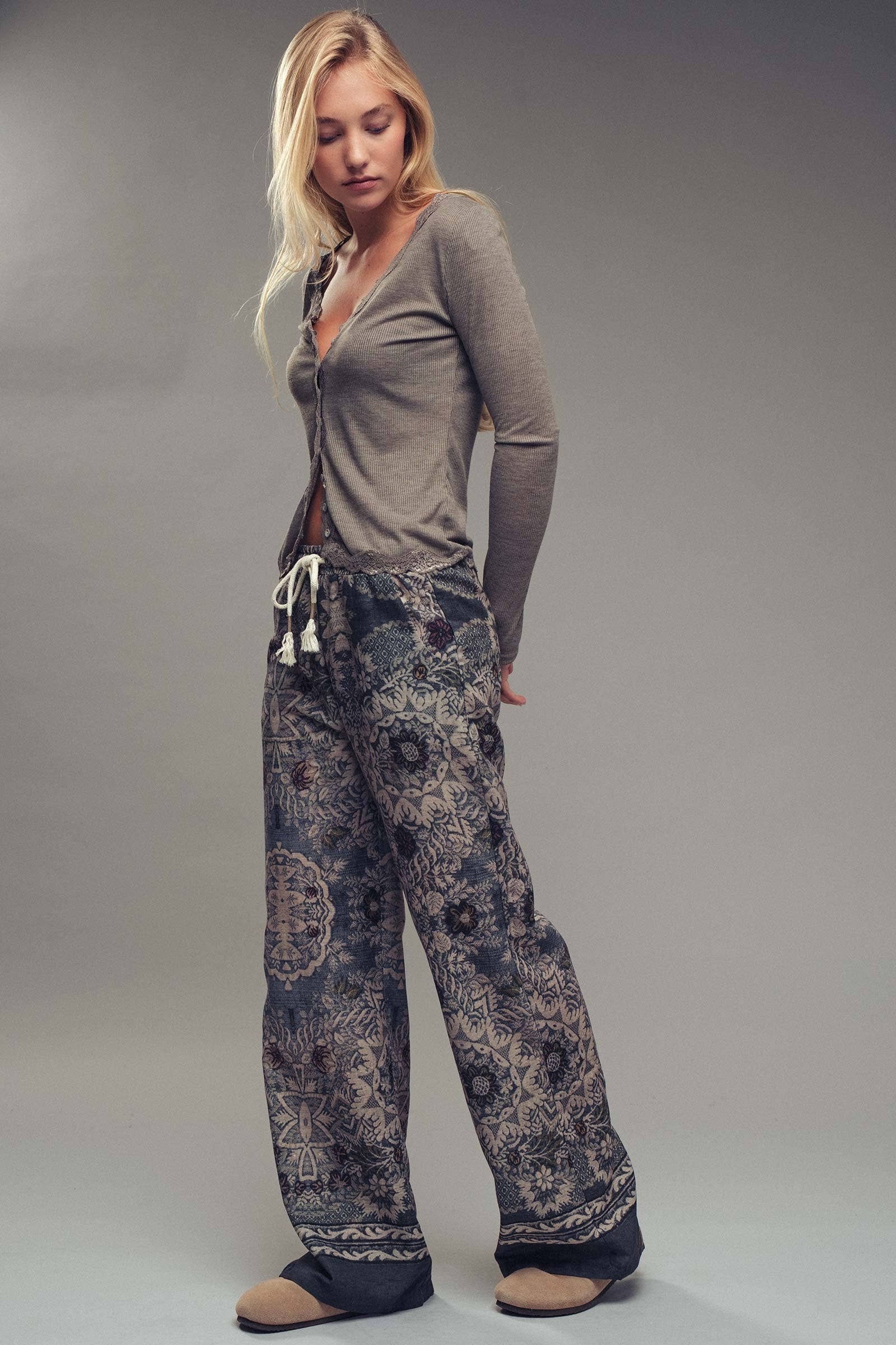 Lace Trim Button-Front Ribbed Knit Top