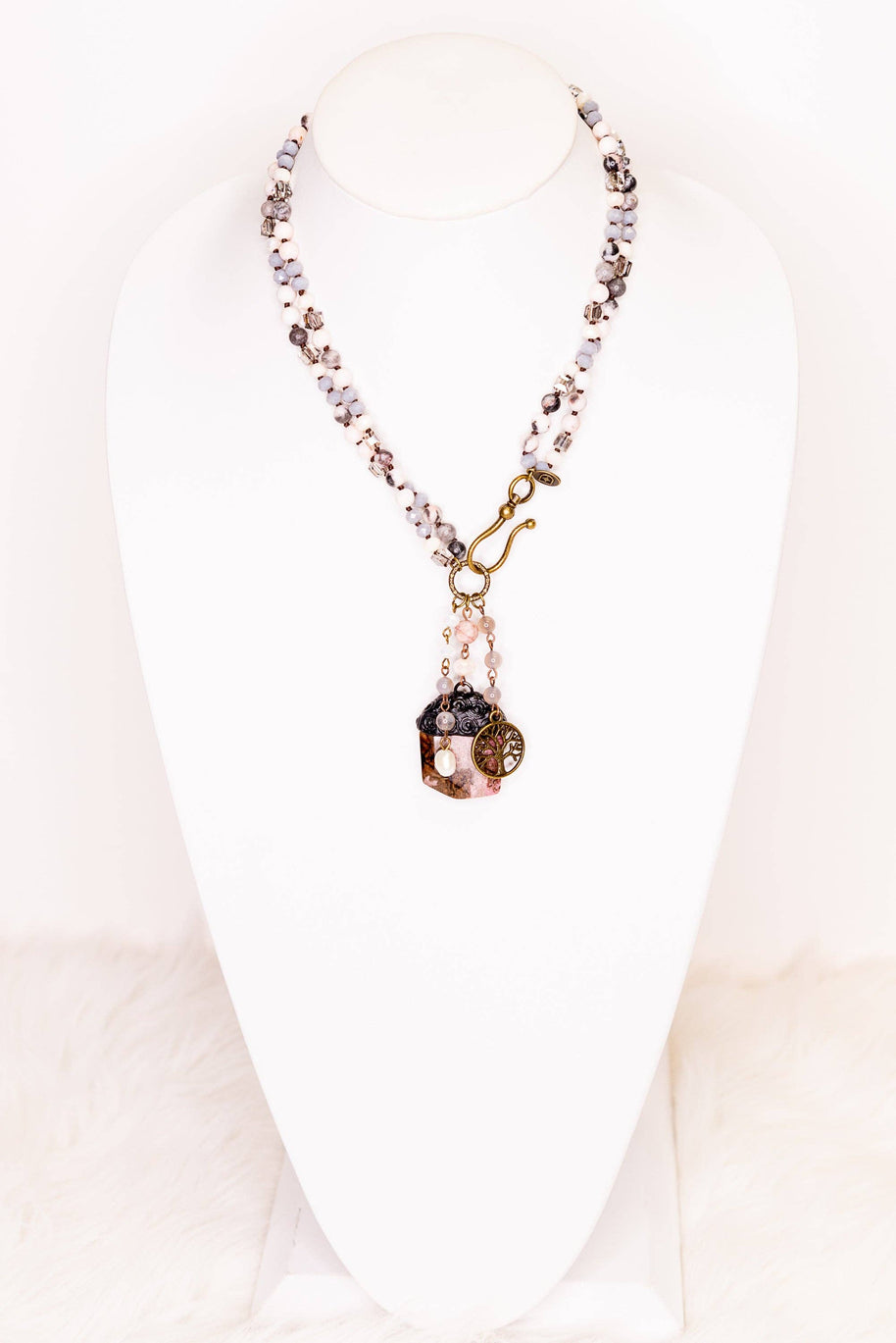 Bella Necklace in Lt Mauve Mix