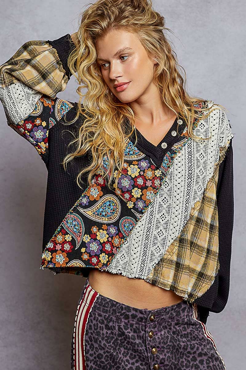 Patwork V-Neck Knit Top