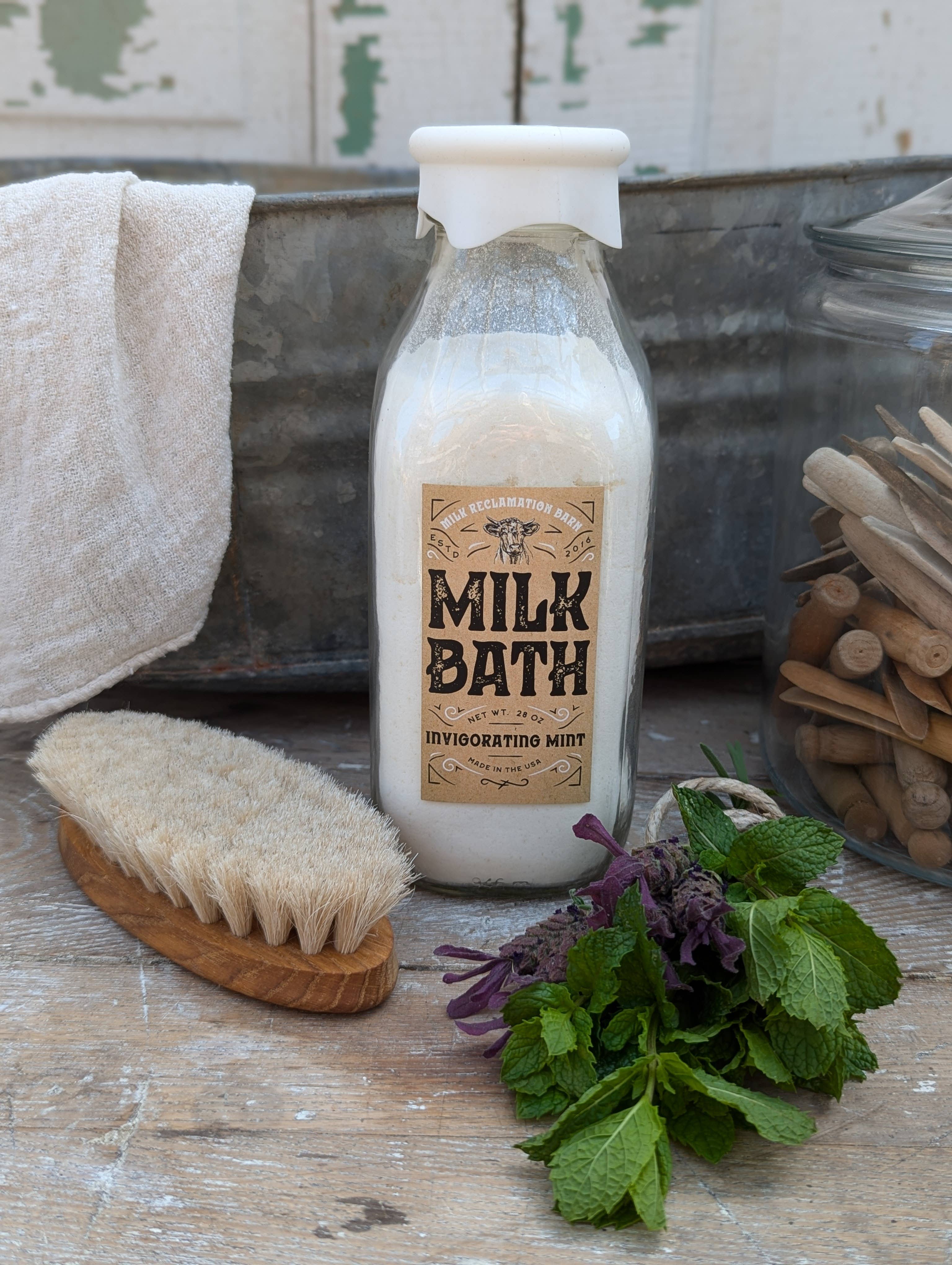 Milk Bath Soak 28 oz. - Lavender or Mint