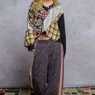 Patwork V-Neck Knit Top