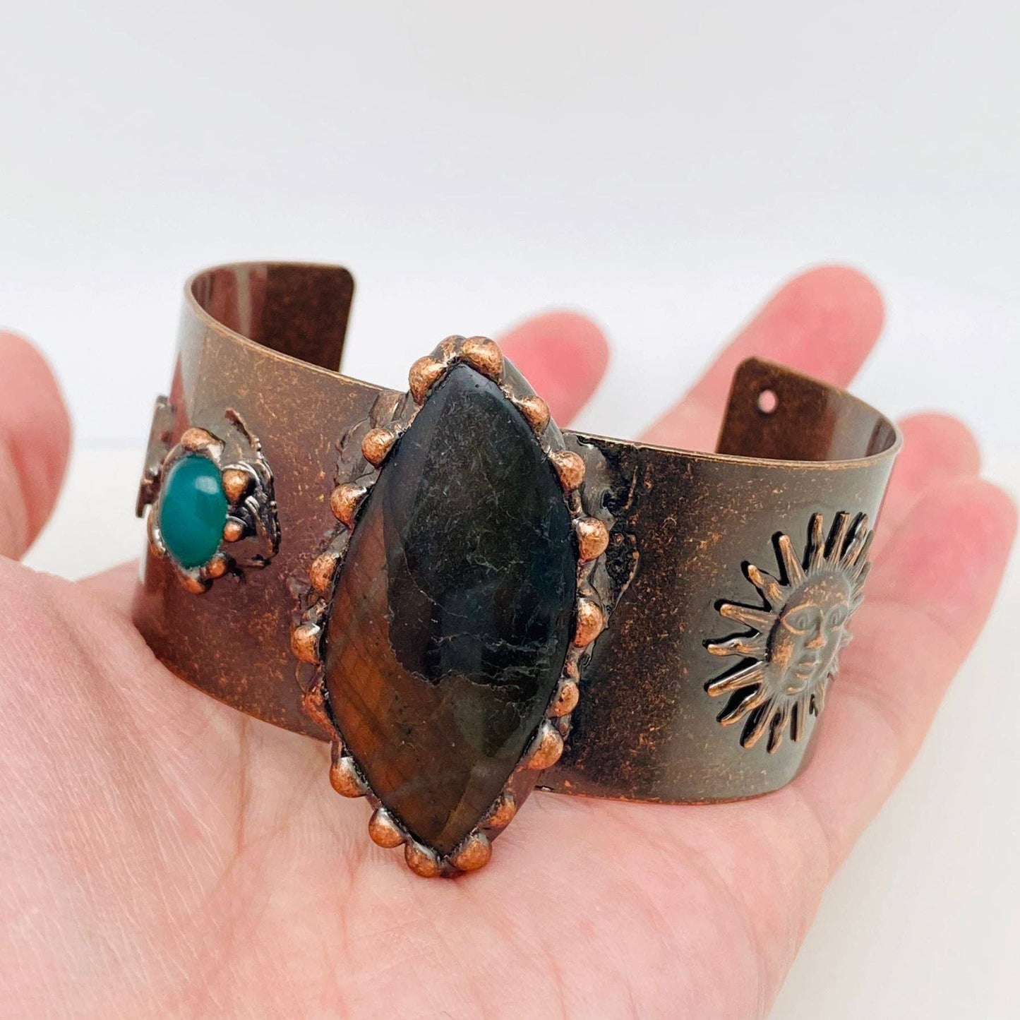 Sun & Star Amorphous Anemousite Charm Cuff Bangle - CS