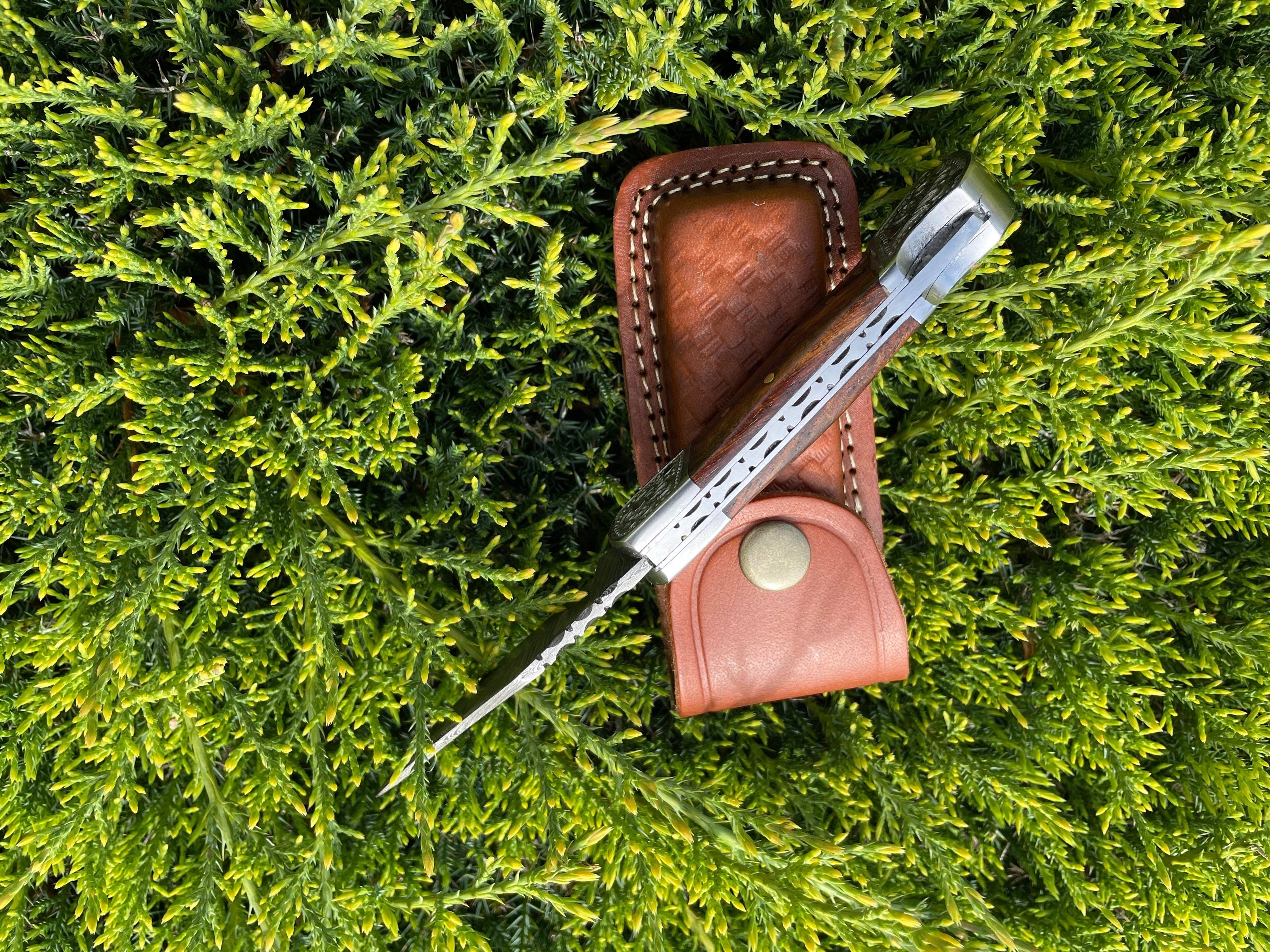 Damascus Walnut Wood Pocket Knife