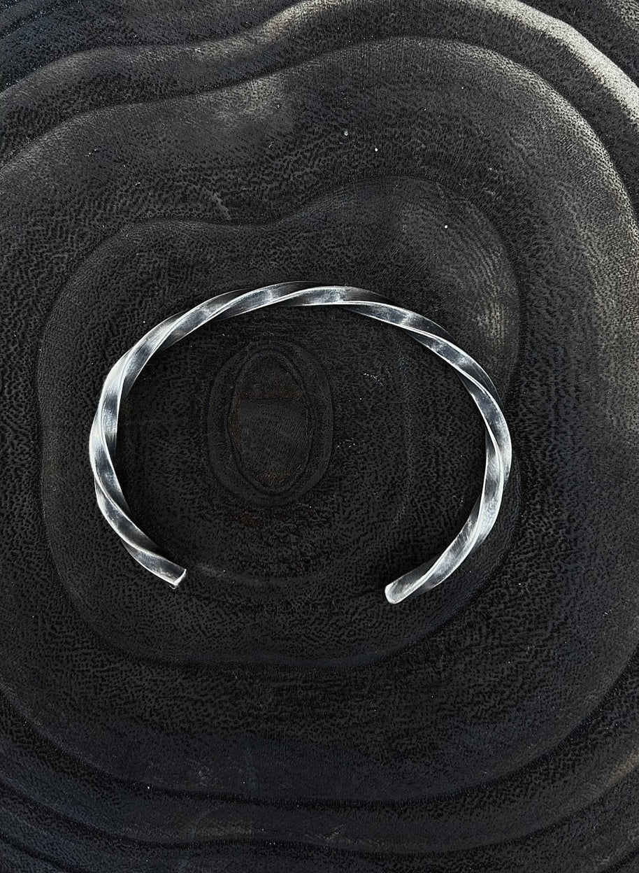 Twisted Bracelet - Handmade Unisex Cuff | Boles Silver