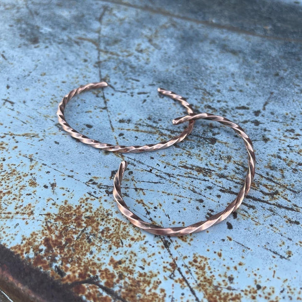 Twisted Bracelet - Handmade Unisex Cuff | Boles Silver